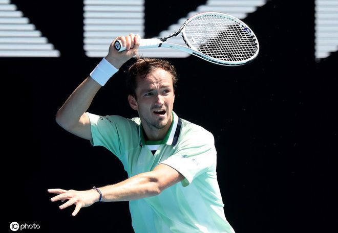 频繁暴露出 频繁暴露出