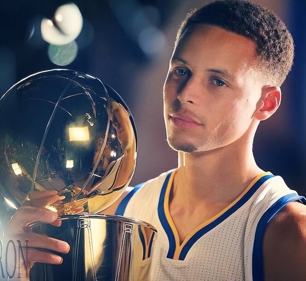 以矫健的身 以矫健的身