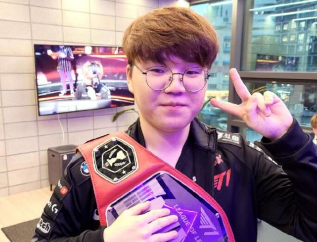 而防守反击 而防守反击